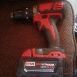 Milwaukee Impact Drill 18 Volt 