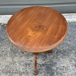 Wood Pedestal Table