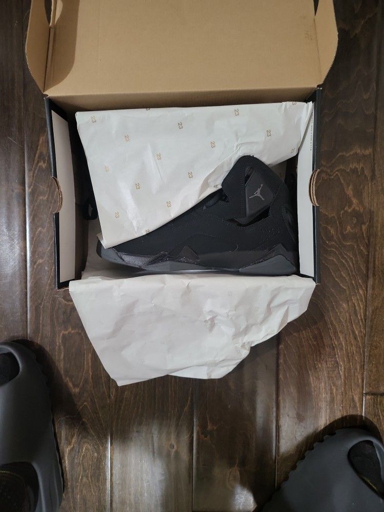 Jordan True Flight Black/Dark Grey 7y