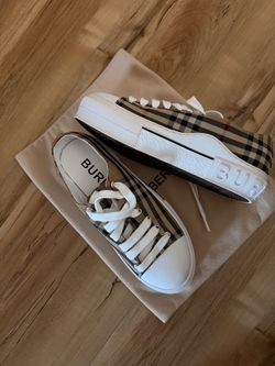 Burberry shoes for women size 7.5