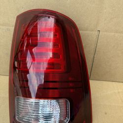2014-2016-2018 Ram 1500 tail light led RH