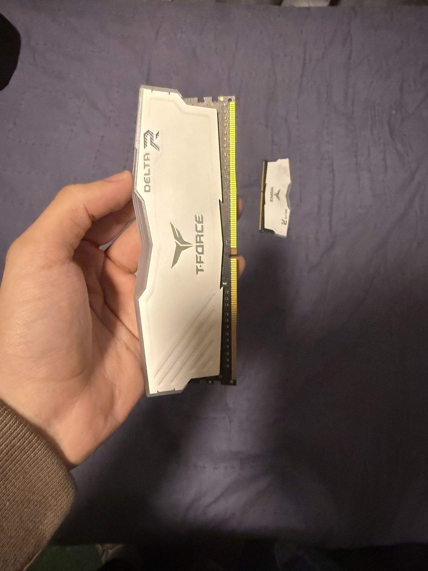 T-Force Delta RGB DDR4 RAM – 16GB (2×8GB) – 3200MHz