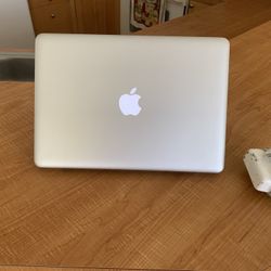 Apple MacBook Pro 
