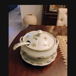 Margot by BIA Cordon Blue International Tureen with under plate and ladle