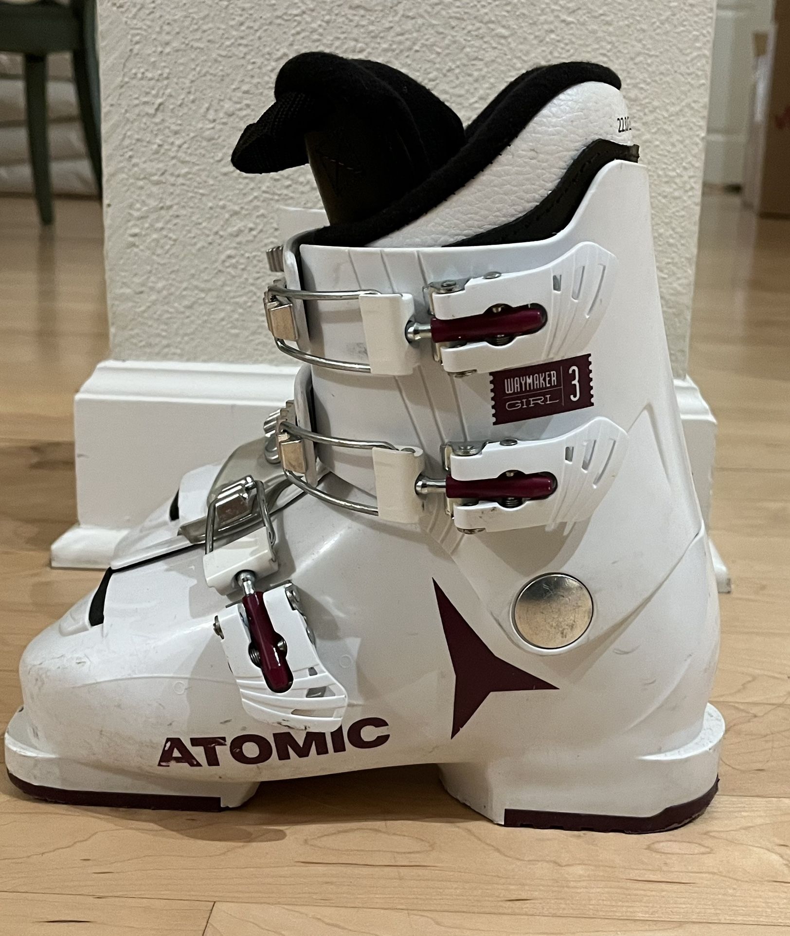 Atomic Kids Ski Boots - 22.5