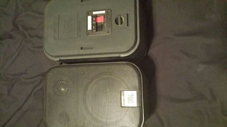 2 Jbl PRO ll Speakers