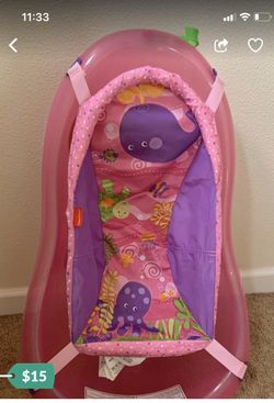 Fisher Price baby bath with newborn hammock