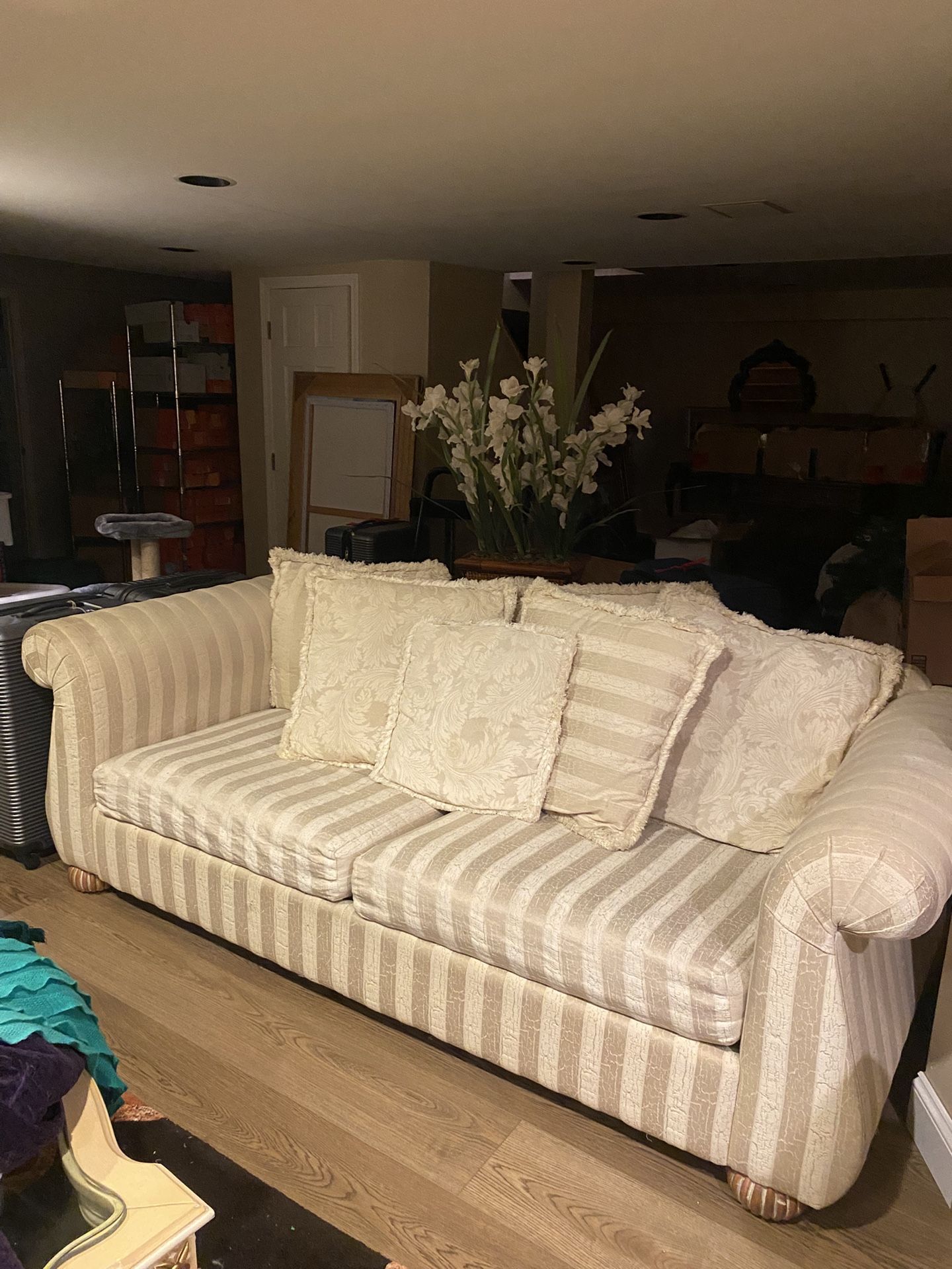 Sofa Set 