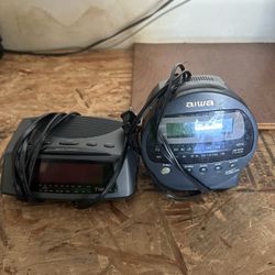 Clocks/ Radio Alarms 
