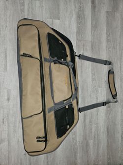 Bear Cruzer G2 Complete Hunting/Target Archery Package – Like New