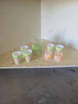 Lily Pulitzer 56oz Pitcher And 7 Cups