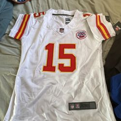 Patrick Mahomes Chiefs Jersey Small Size 