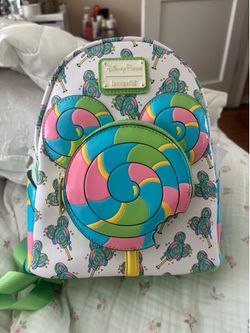 LoungeFLY DISNEY NEW