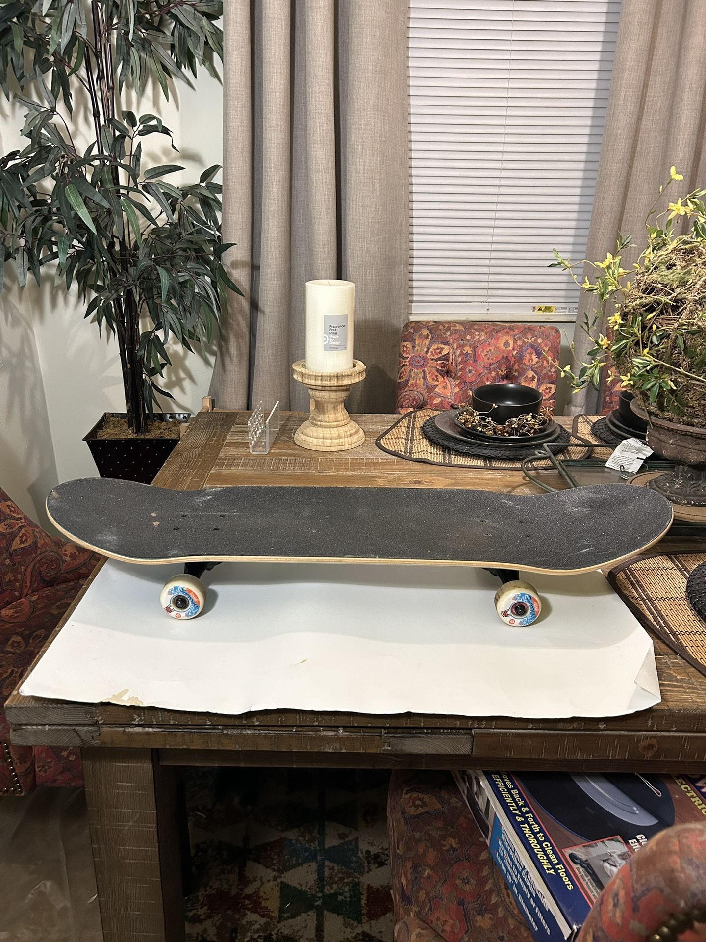 32” Skateboard With Triclops Drkrm 56mm Wheels