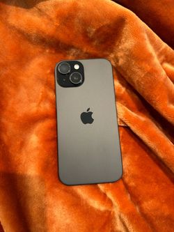 iPhone 15 Blk 128GB used