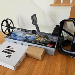 Minelab Ctx 3030 Metal Detector 