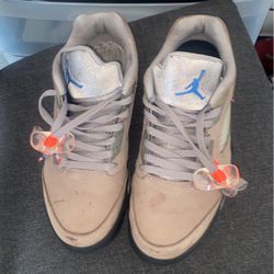 Low Top Jordan 5s 