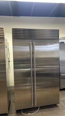 SUB ZERO 48”WIDE BUILT IN STAINLESS STEEL SIDE BY SIDE REFRIGERATOR