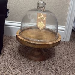 Cake Stand With Cover