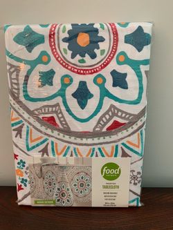Water & Fade Resistant Indoor/Outdoor Tablecloth