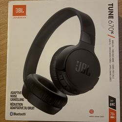 JBL Tune 670 Nc . Headphones