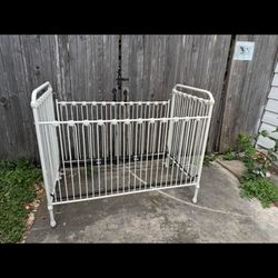 Vintage Style, Baby Crib, And Matching Changing Table
