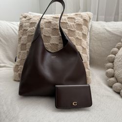 Brooklyn Shoulder Bag 28 W/matching Maple Wallet