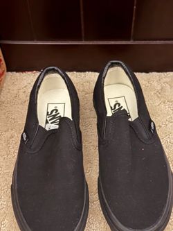 Size 3.5 Vans Classic Slip-On Sneakers All Black