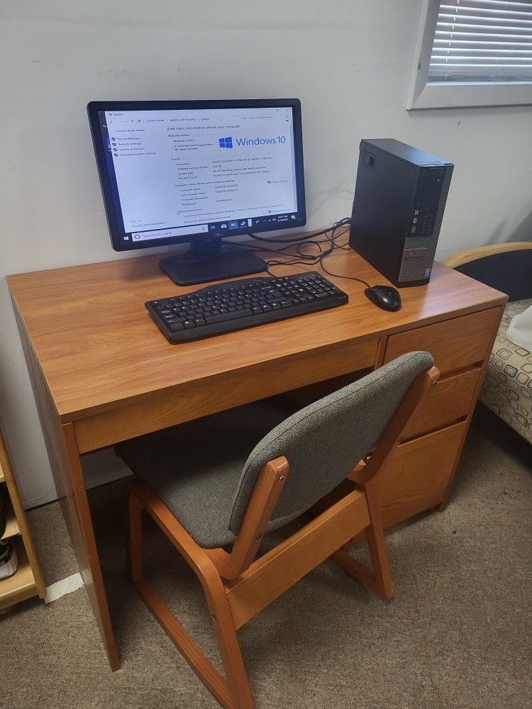 COMPLETE DESK WITH COMPUTER SET-UP (READ EVERYTHING)