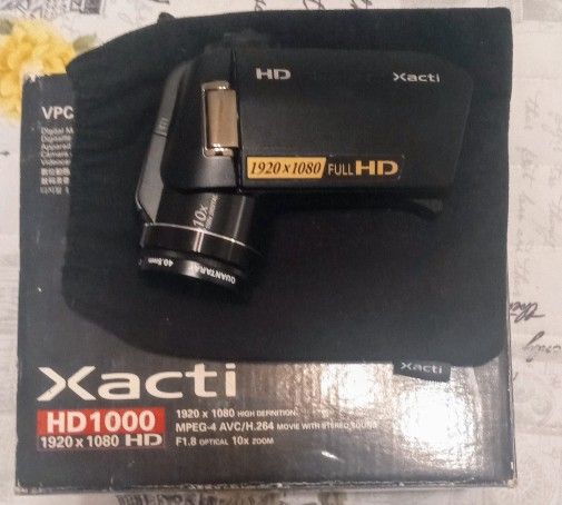 Sanyo Xacti VPC-HD1000 Cam order & Epoque Digital Underwater Housing EHS-1000
