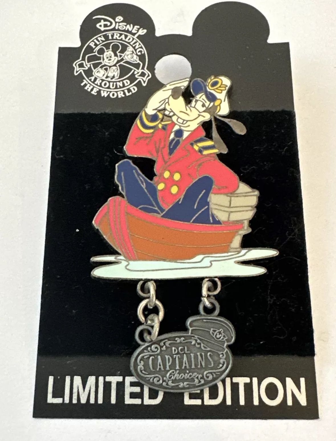 DCL Cruise Line Captain's Choice July 2005 Captain Goofy LE Disney Pin 40047