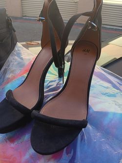 H & M  Black Stelettos