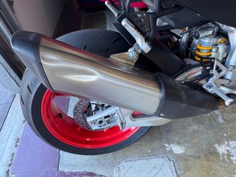 Aprilia RSV4 and Tuono oem parts