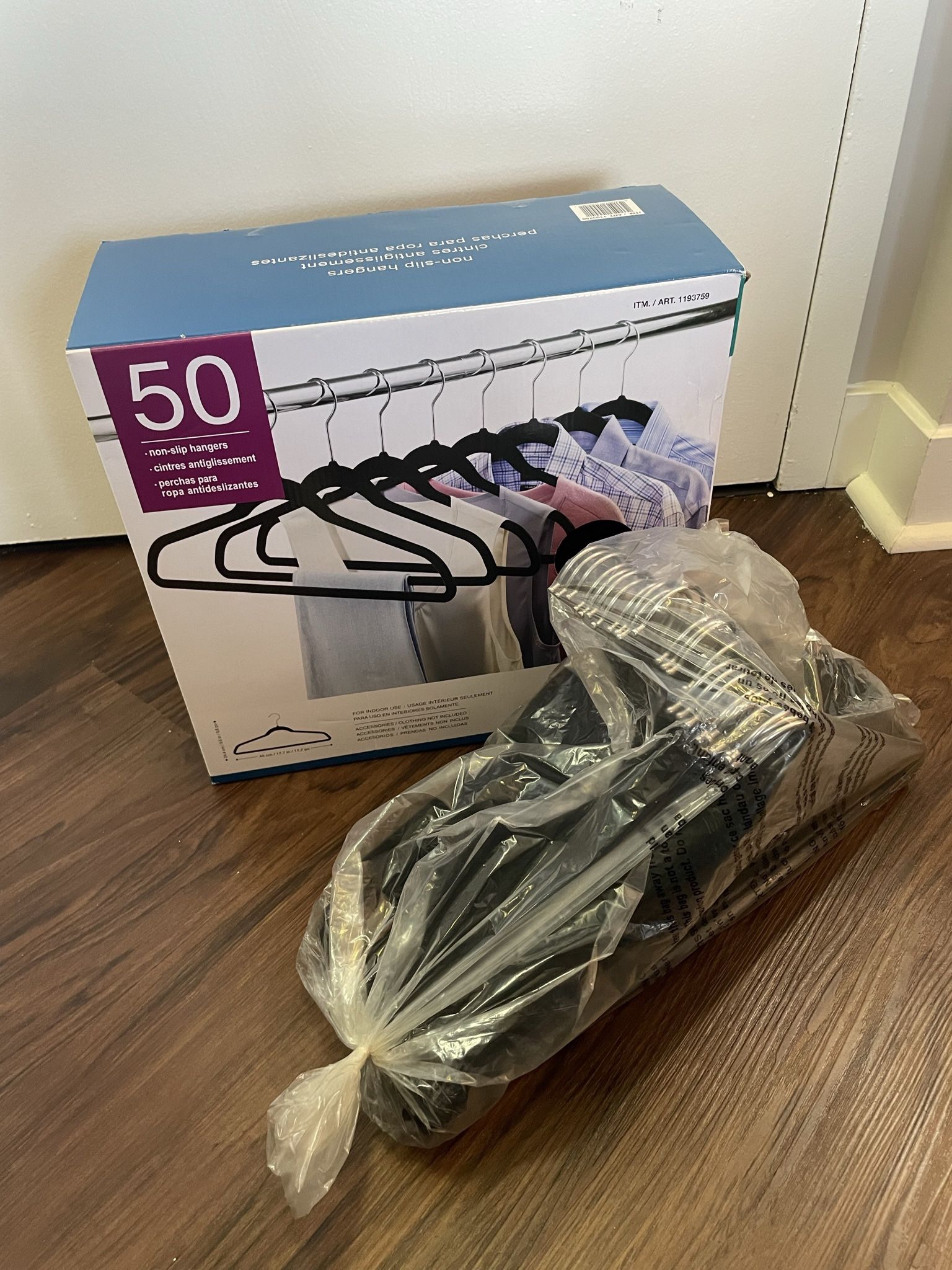 Black Non-Slip Hangers