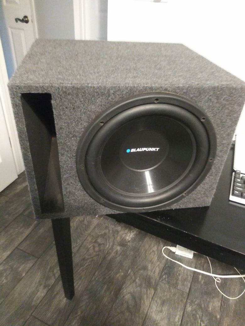 12" Blaupunkt subwoofer with ported enclosure