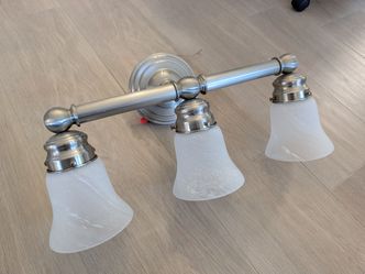 3-Light Bathroom Vanity Light