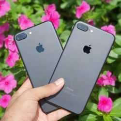 iPhone 7 plus 32GB Unlocked 