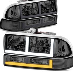 98-04 Chevy S-10 Blazer Smoke Clear Reflector FULL LED Headlights Parking Lights