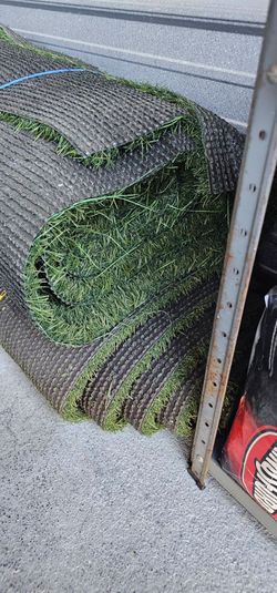 Artificial Grass, 2 Large sections