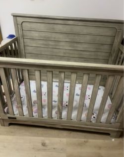 Baby crib