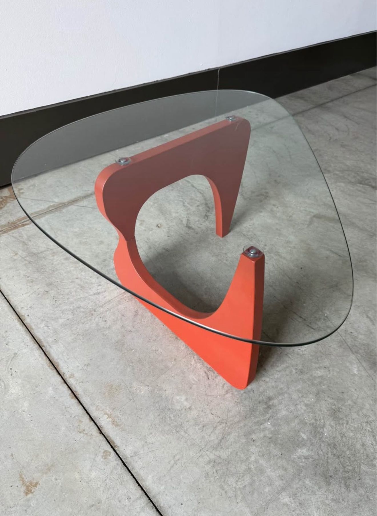 Modern Noguchi-Style Coffee Table — Sculptural & Stylish