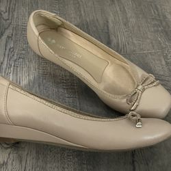 Naturalizer Size 7 Leather wedges