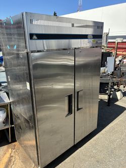 Everest 2 door refrigerator