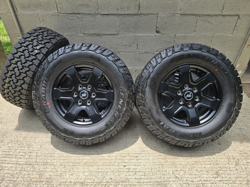 Ford Bronco Black Diamond Wheels