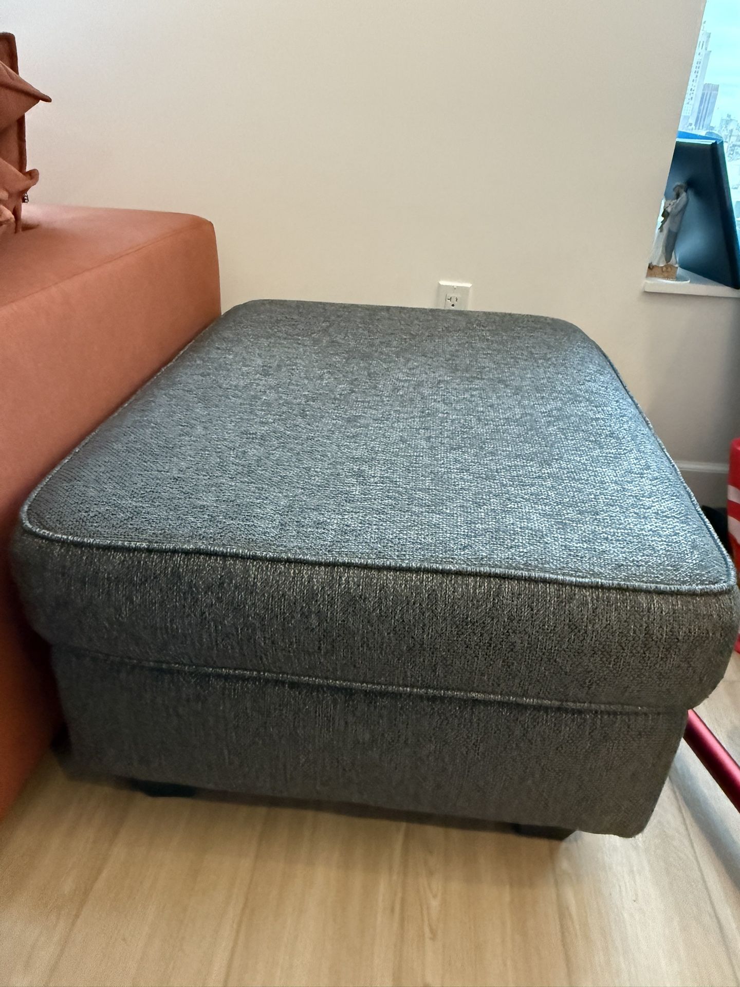 Comfy Gray Arm Chair And Ottoman