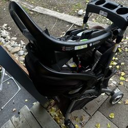 Graco Car seat/Stroller Combo