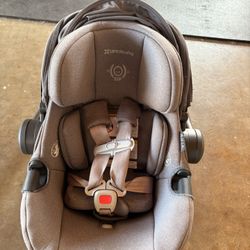 Uppababy Aria Infant Car Seat With 2 Bases and Travel Case