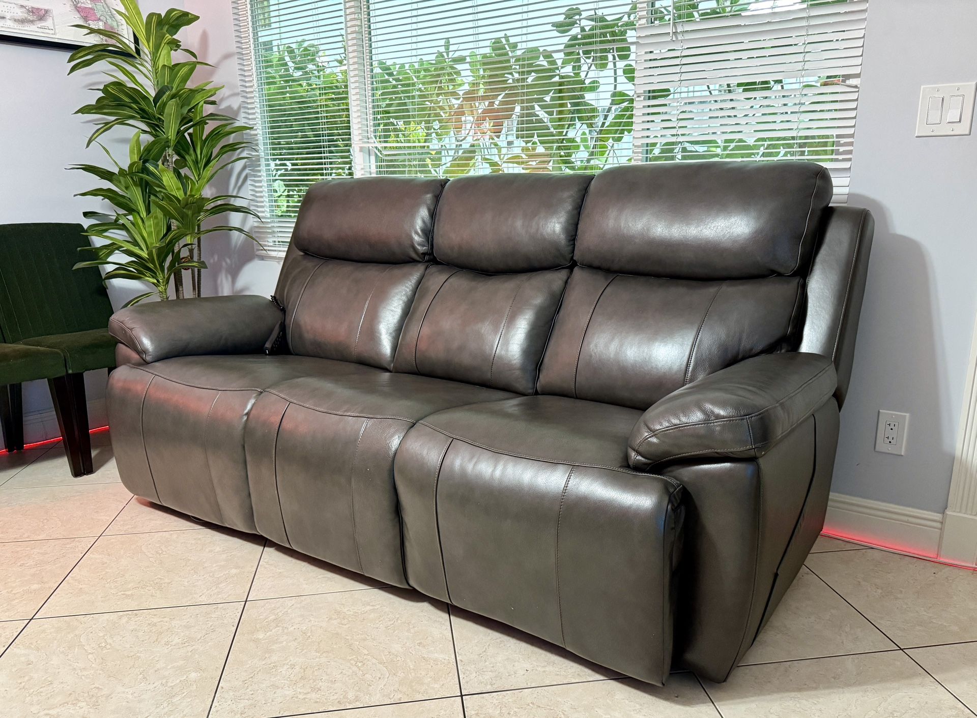Reclining Real Leather Sofa (Rooms To Go)
