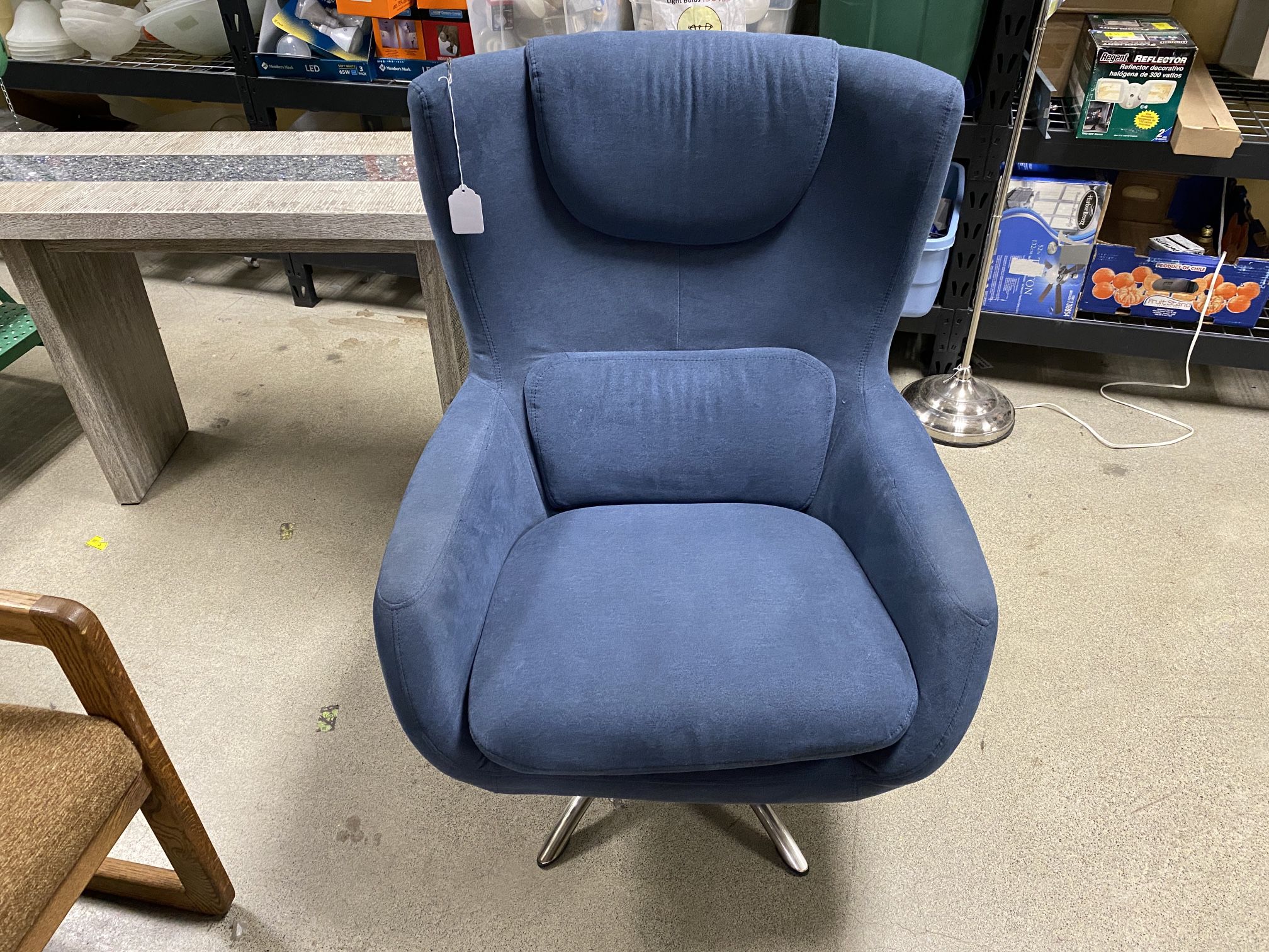 HANDY LIVING Blue Spinner Chair
