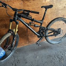 Banshee Darkside 2016 Frame W/ Newer Parts Size M